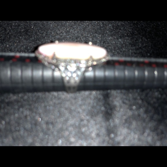 Ring - Picture 4 of 5